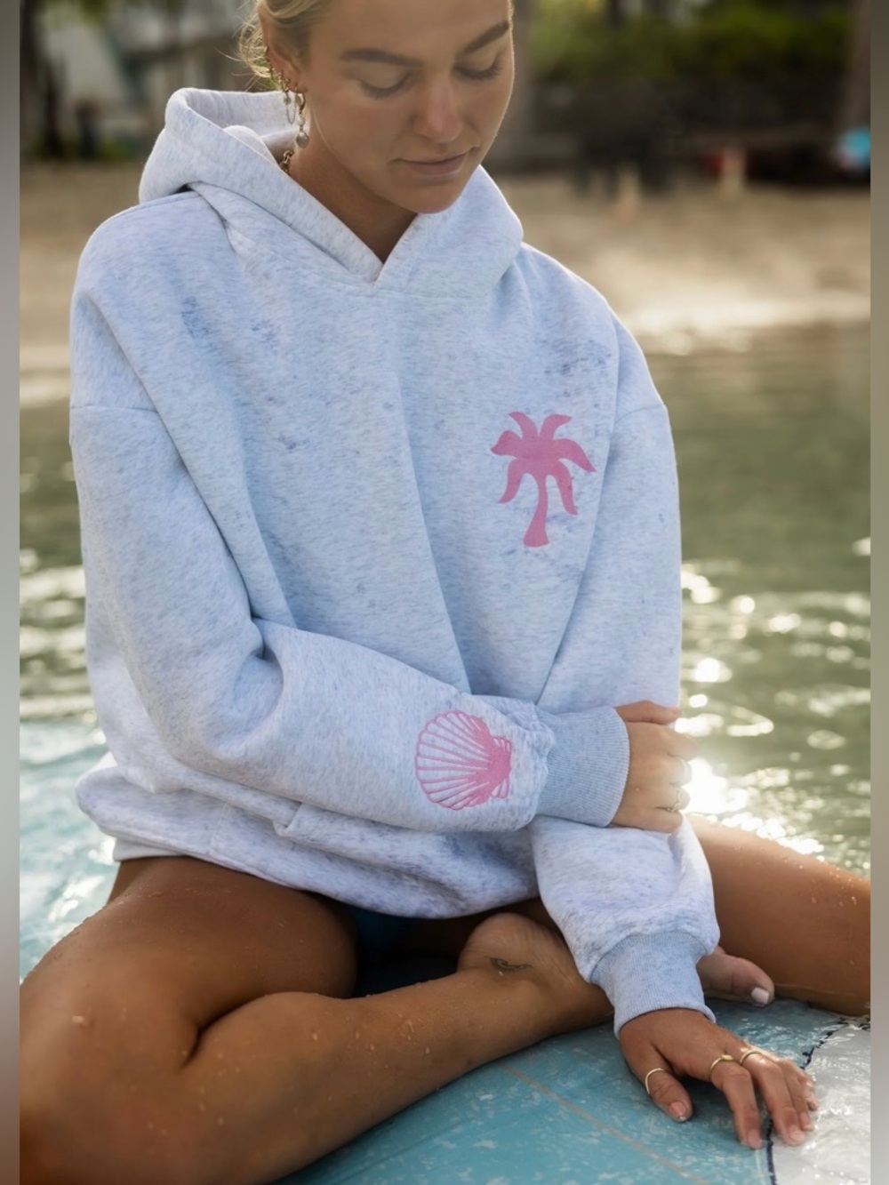 Pink Palm Puff "Hawaii Hibiscus" Hoodie in Heather Cloud Size Small - Picture 2 of 9